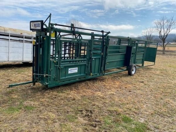 Best cattle chute for the money, Arrowquip chute sold at auction for $9,200 USD 10+ years after original sale