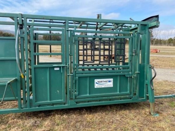 Best cattle chute for the money and future resale value, Arrowquip chutes maintain value for years after original purchase