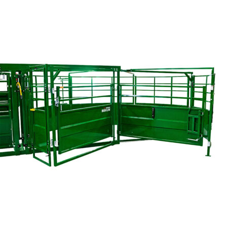 Bud Flow Tub on the Arrowlock 108 portable cattle handling system