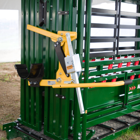 Head Holder close up side angle