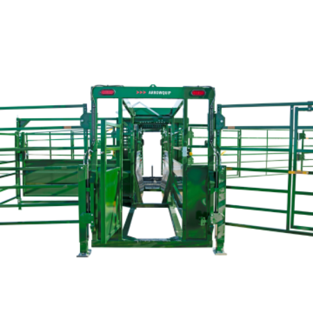 Heeler 75 C Manual Portable Corral System alley way
