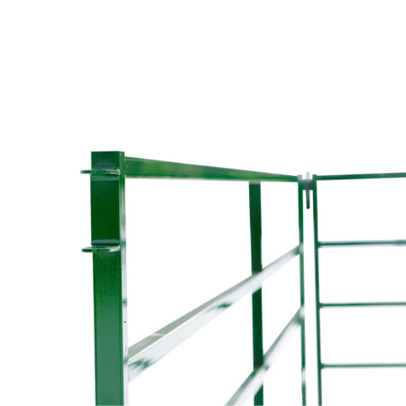 Low-pressure cattle panels side close up view of 1.5" square tubing