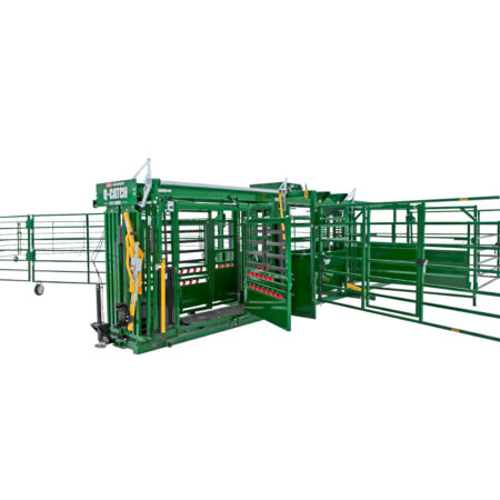 Heeler 87C Manual Portable Corral side access door open