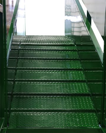 The formed steel floor on Arrowquip loading ramps provides good traction for cattle to move into a trailer