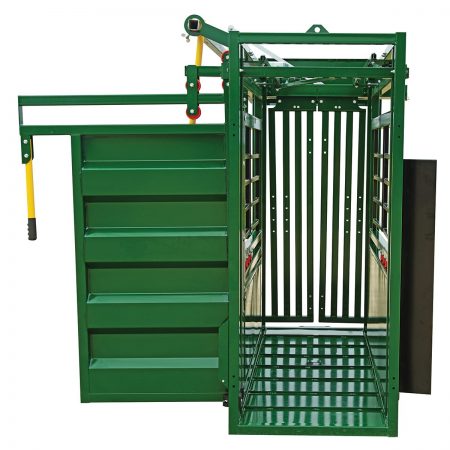 Q-Catch 54 Series chute for cattle with rear gate open.