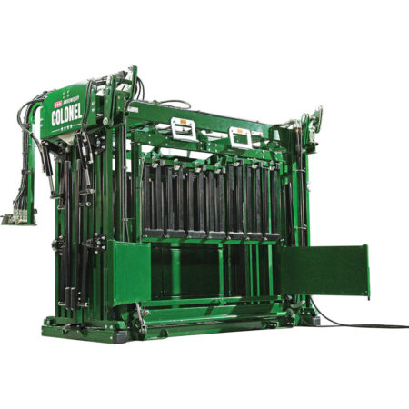 Split bottom door access on feedlot chute