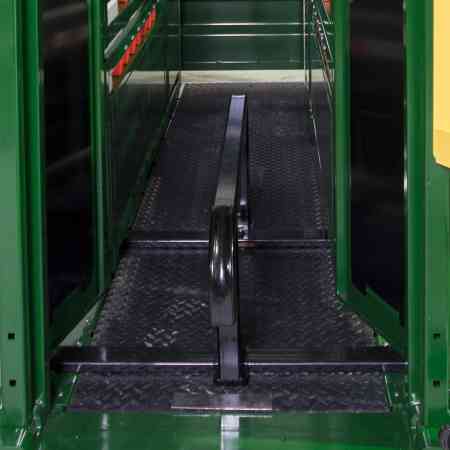 Sternum Bar in Cattle Chute